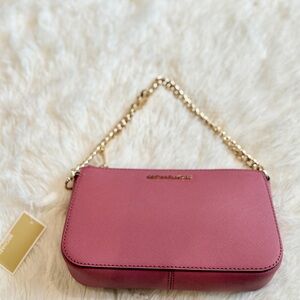 Michael Kors Jet Set Travel Medium Pouchette